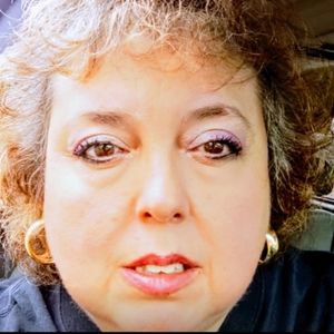 Meet your Posher, Connie